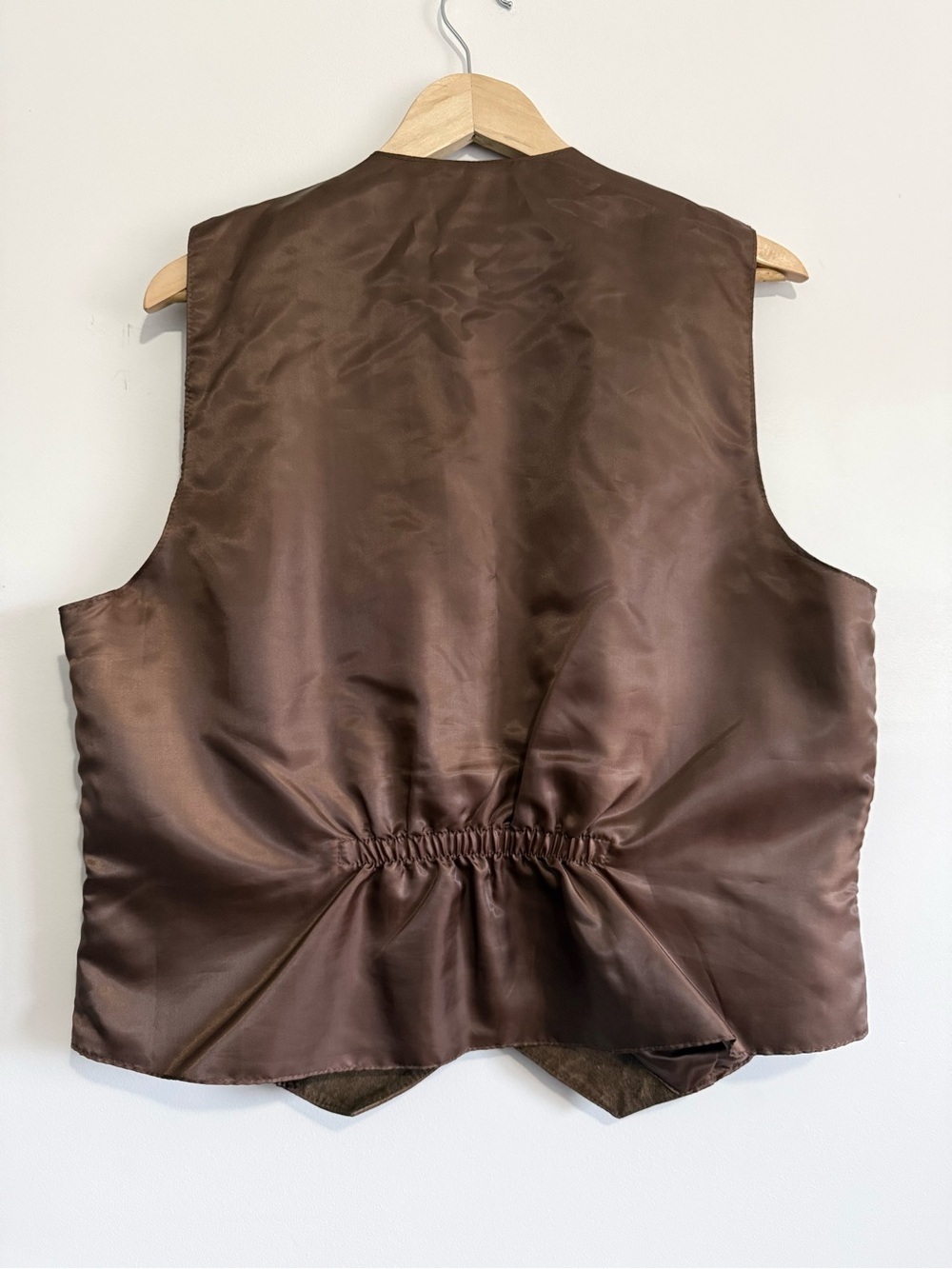 The Villager Vintage Brown Leather Button Vest - Picture 3 of 6